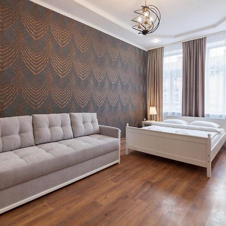 Leogrand Apartments Panteleimona Kulisha 27 リヴィウ エクステリア 写真