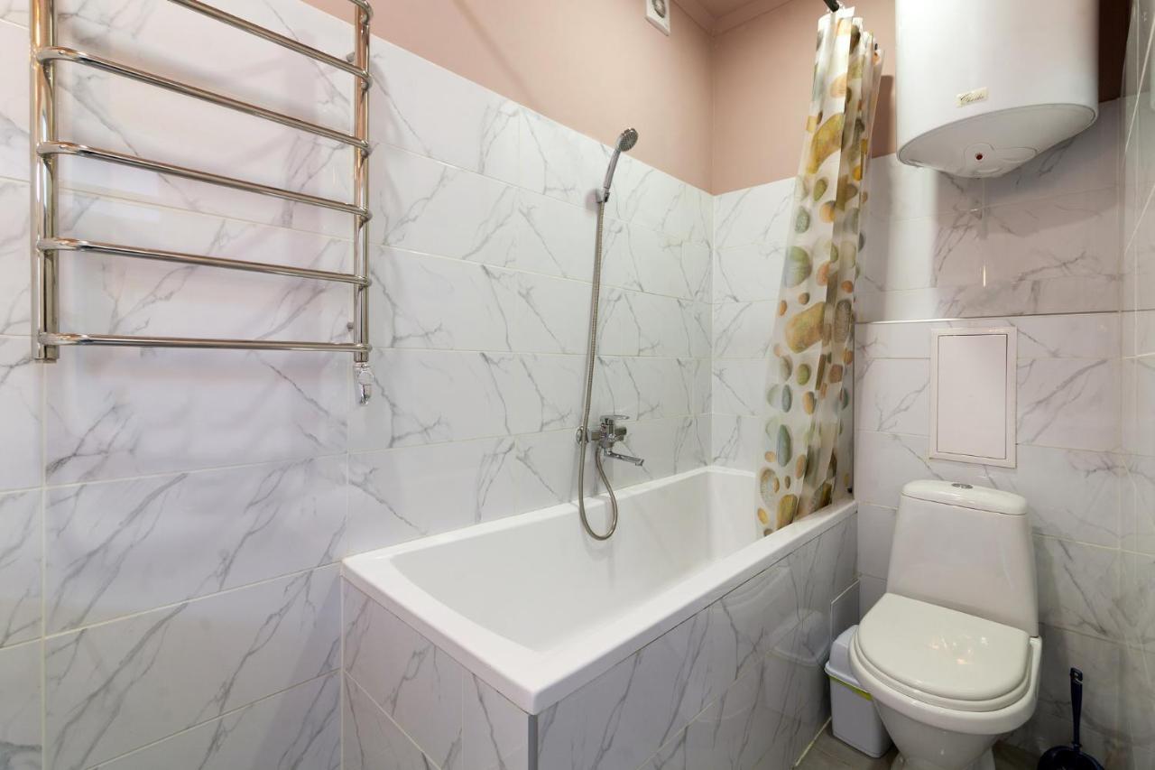Leogrand Apartments Panteleimona Kulisha 27 リヴィウ エクステリア 写真